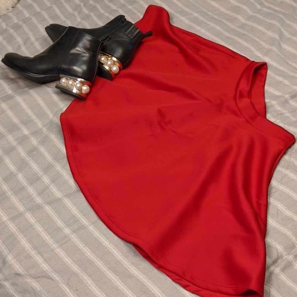 Red Circle Skirt Size Medium